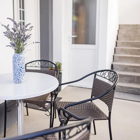 Διαμέρισμα Veronika Τρογκίρ